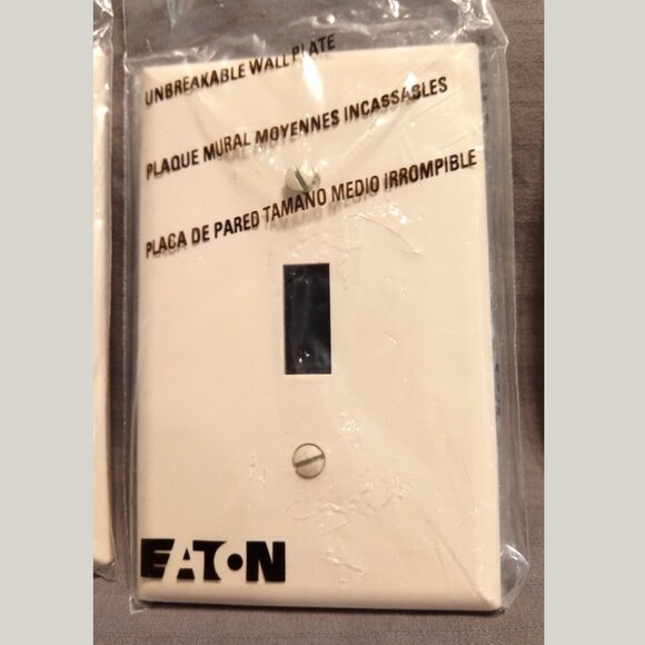 Set of 4: Eaton 1-Gang Midsize Light Almond Indoor Toggle Wall Plates - Picture 8 of 9